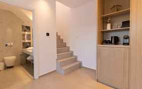 Über die Treppe gelangt man in die 2. Etage